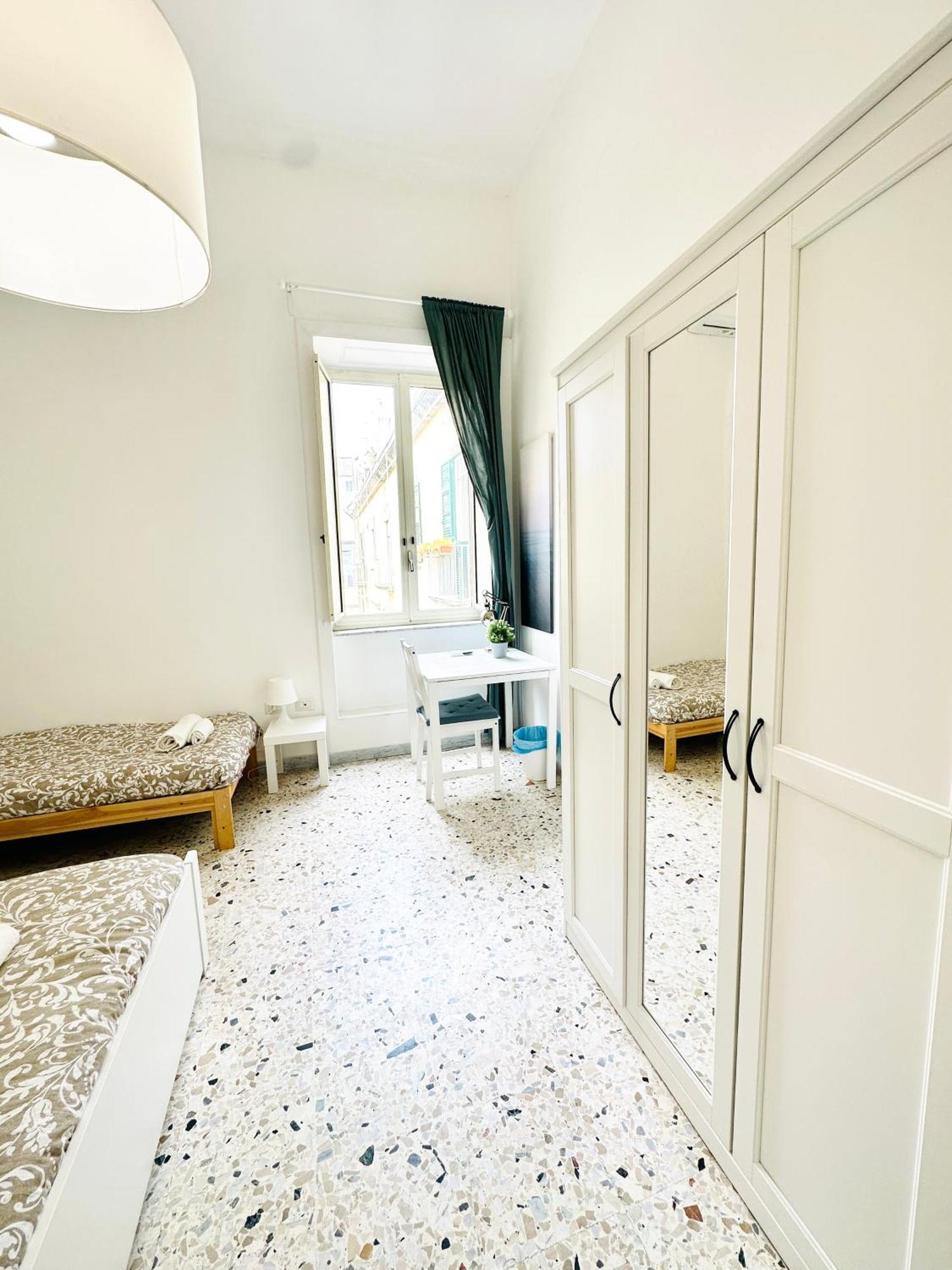 Отель Residenza Caracciolo Неаполь Экстерьер фото